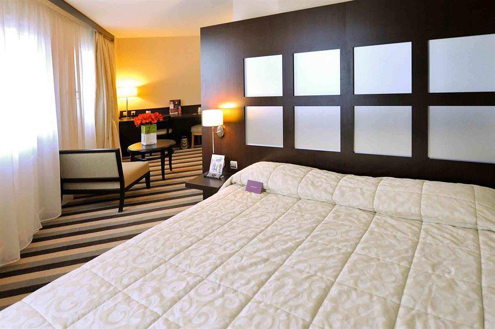 Mercure Rouen Centre Champ De Mars Pokoj fotografie